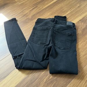 NWOT black American eagle jeans